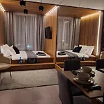 Apartment Wroc'love By Me &301 Legnicka & Self Check-in 24h & Lift & Air Conditioning *