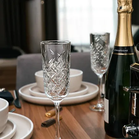 Wroc'love By Me &301 Legnicka & Self Check-in 24h & Lift & Air Conditioning Apartmán Vratislav