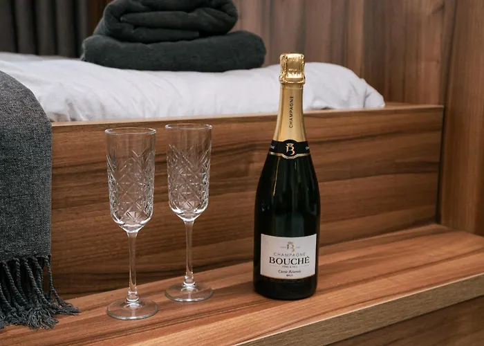 Wroc'love By Me &301 Legnicka & Self Check-in 24h & Lift & Air Conditioning Apartment Wroclaw