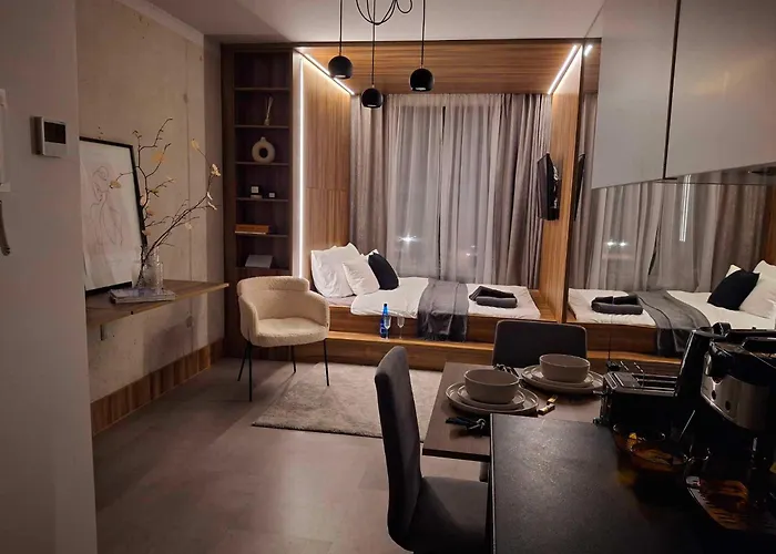 Wroc'love By Me &301 Legnicka & Self Check-in 24h & Lift & Air Conditioning * Wroclaw