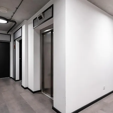 Apartment Wroc'love By Me &301 Legnicka & Self Check-in 24h & Lift & Air Conditioning *